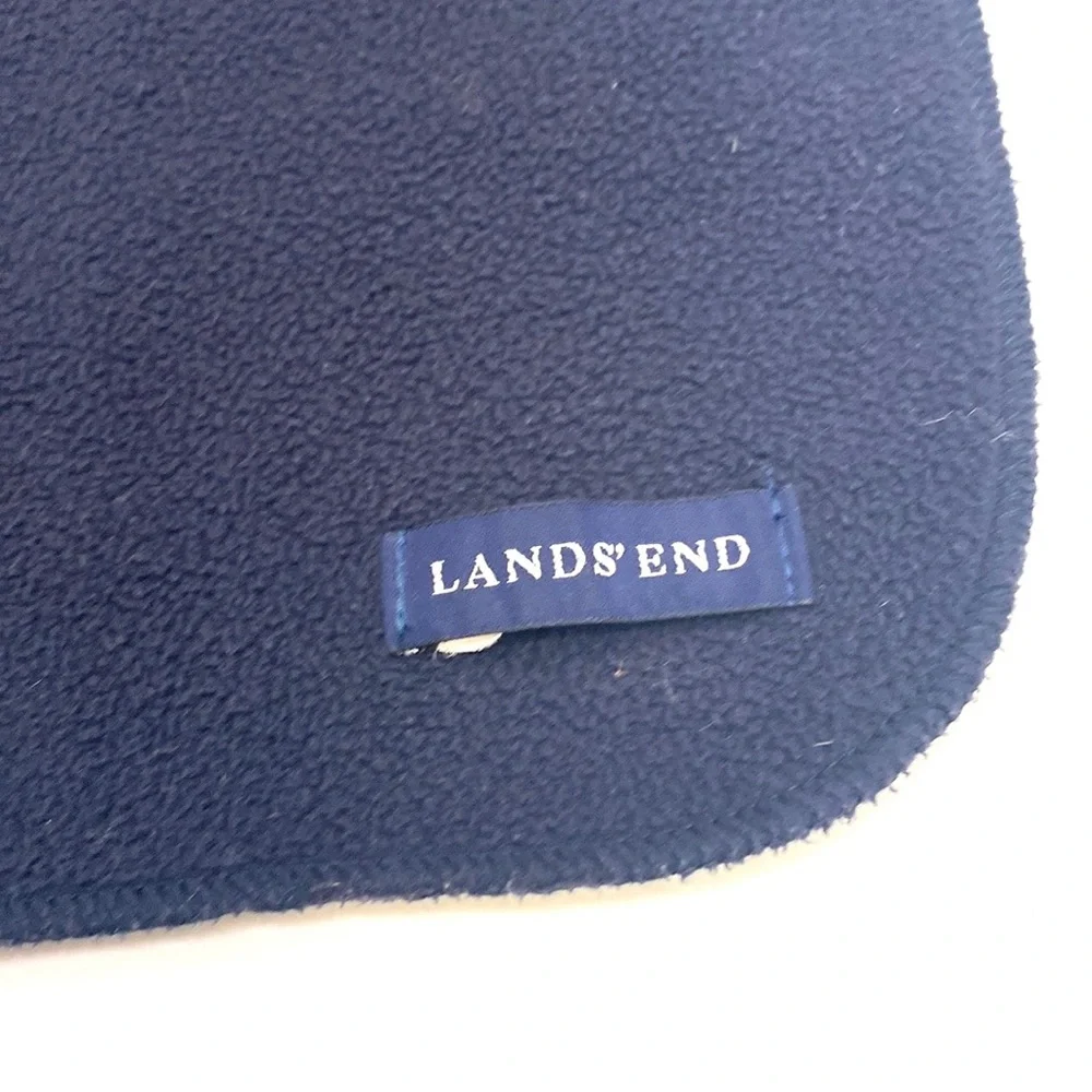 Lands End brand lands
